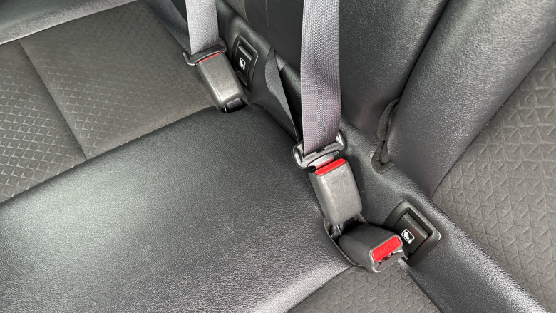 Nissan Juke 1.0 DiG-T 114 N-Connecta 5dr DCT Petrol Hatchback